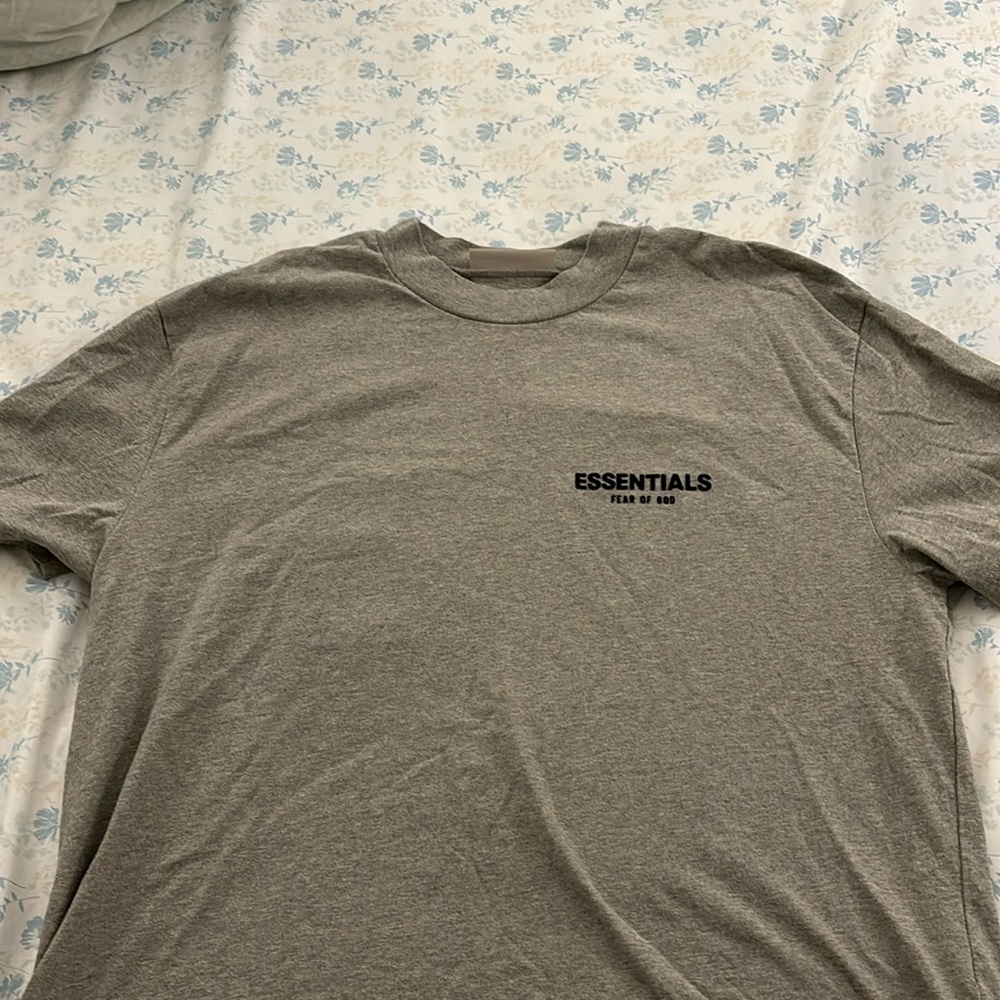 Essentials Fear of God shirt men’s large